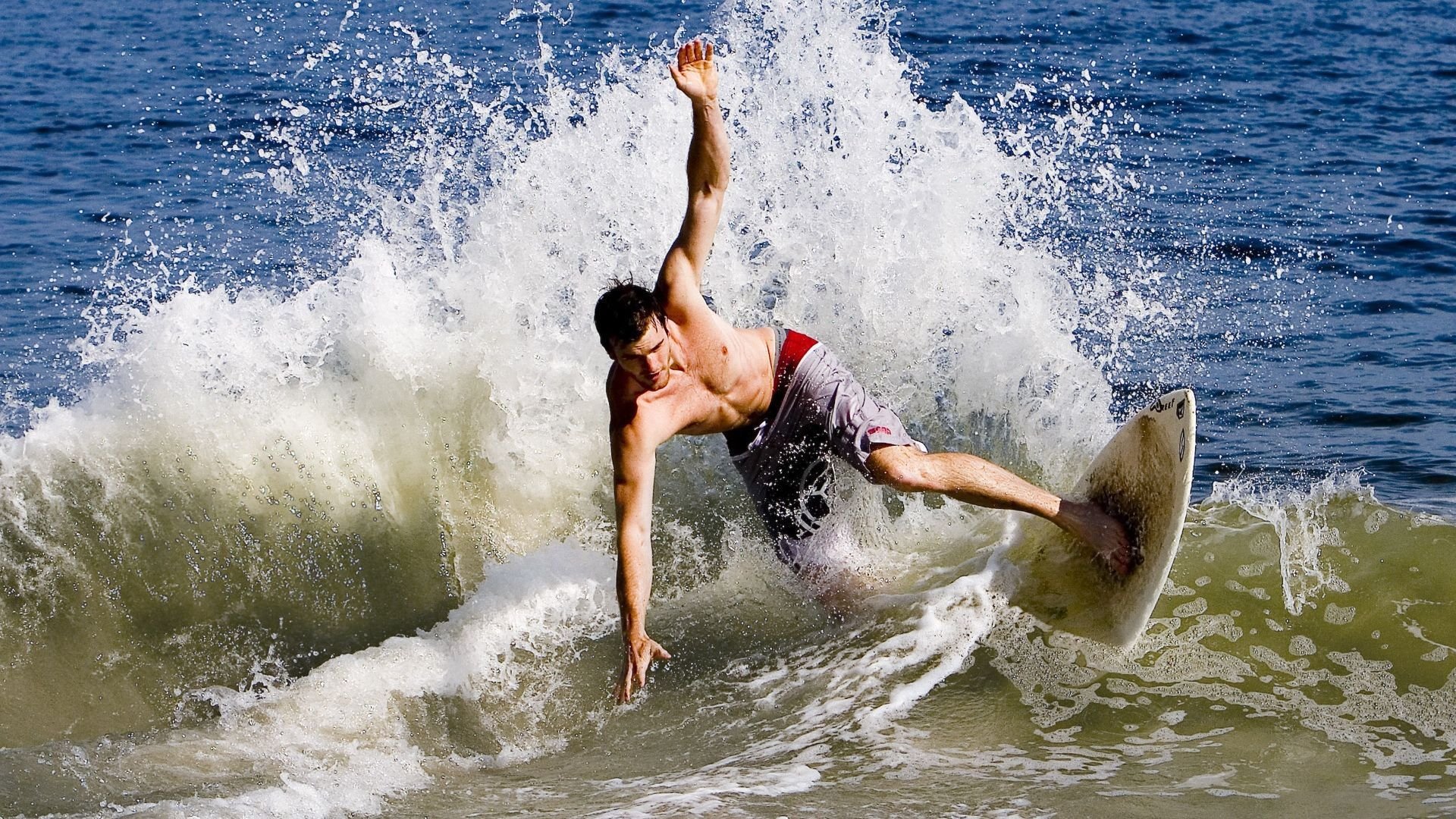 世界青年街头篮球比赛中国团队成功夺冠，街头篮球2020国际大师赛视频