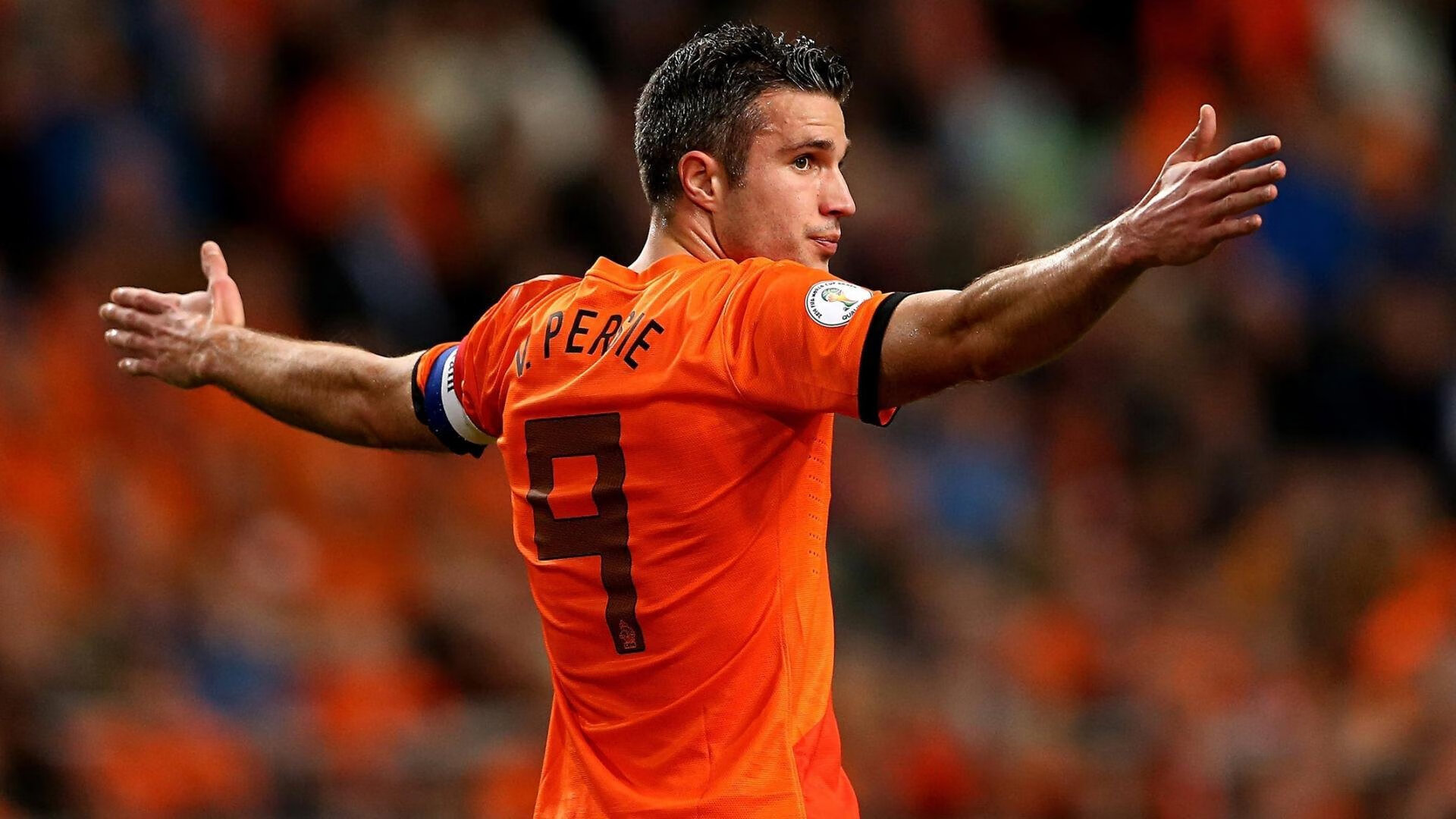 ac米兰足球官网-中锋策应能力对整体节奏的影响分析，策应型中锋足球